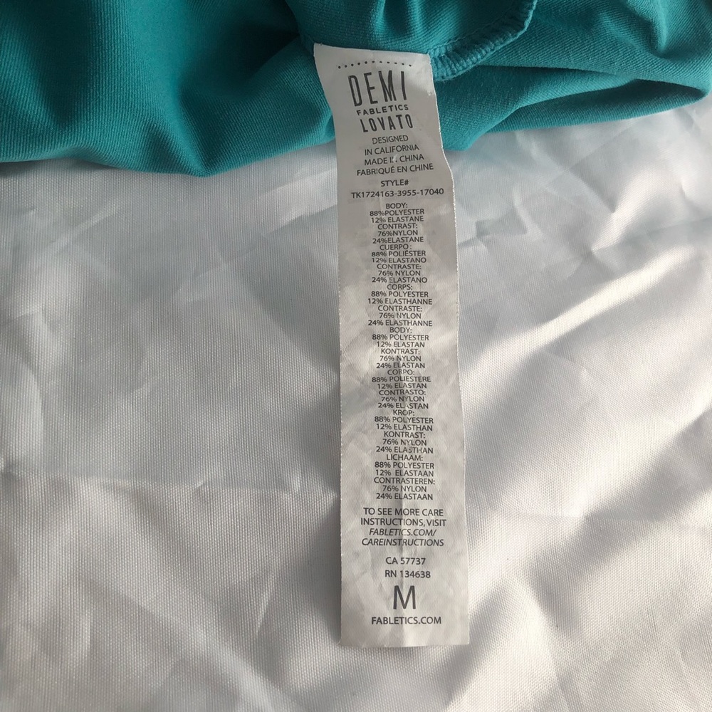 Fabletics  Acadia Tank top by Demi Lovato M - Picture 12 of 13